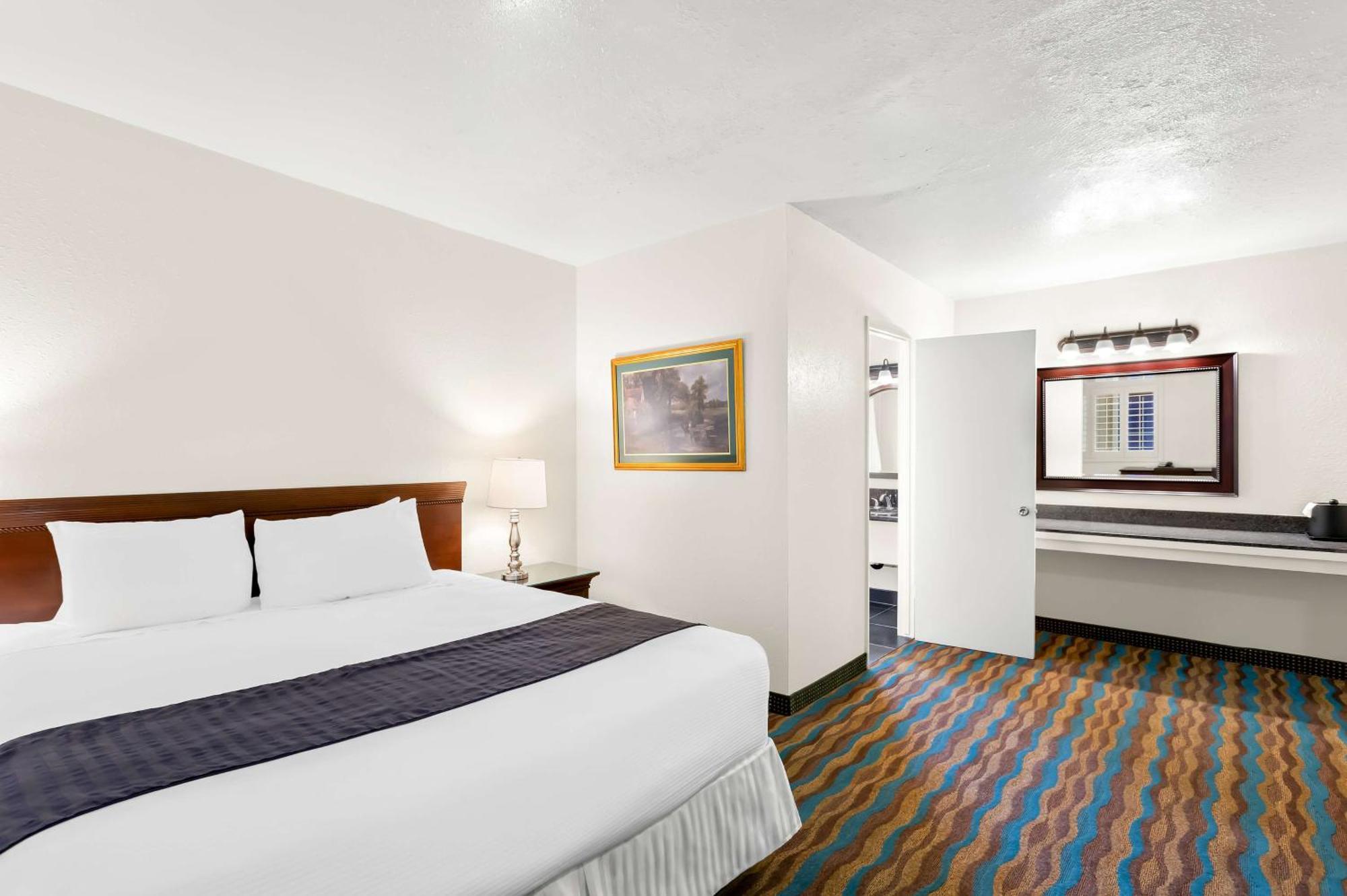 Surestay Plus Hotel By Best Western Сюзънвил Екстериор снимка