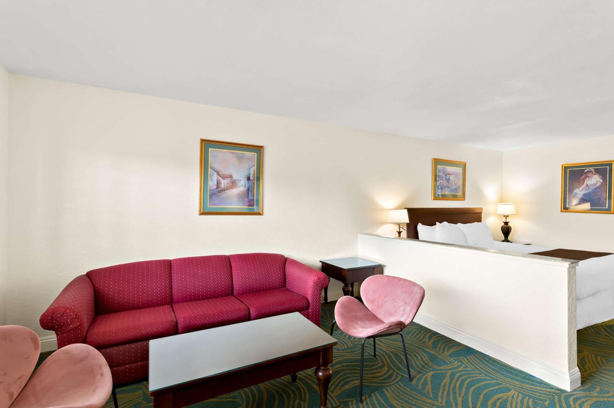 Surestay Plus Hotel By Best Western Сюзънвил Екстериор снимка